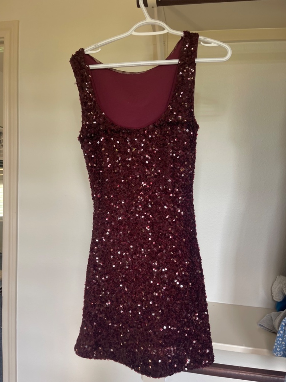 Dress - Picture 2 of 2